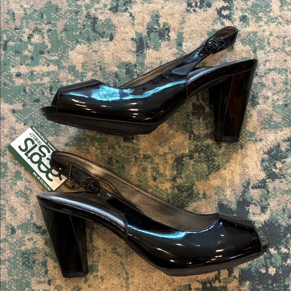 Essence by Aetrex black patent leather slingback peep-toe heels, NWT, sz 9.5